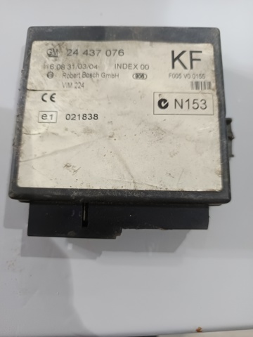 Блок управления систем комфорта 24437076 GM