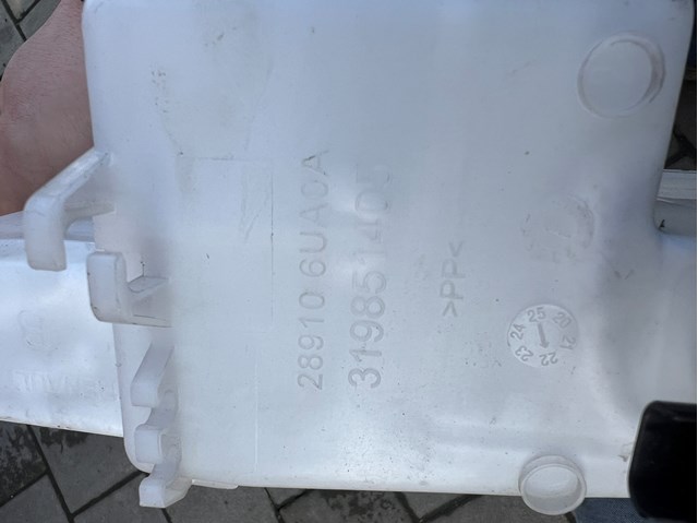 289106UA0A NISSAN Бачок омывателя купить в Киев