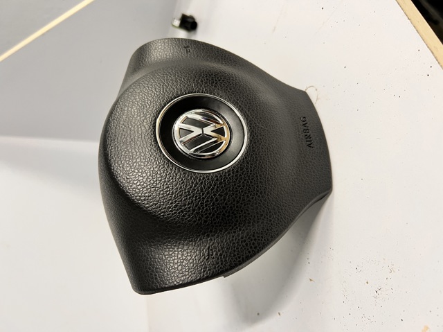 3C8880201T Подушка безопасности (AIRBAG) водительская купить Каменское