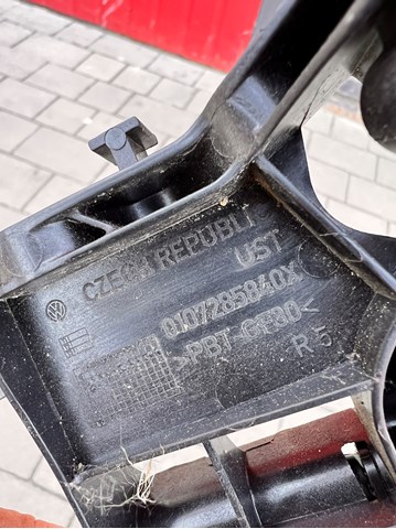 510837812H VAG Держатель наружной ручки двери задней правой купить в Одесса