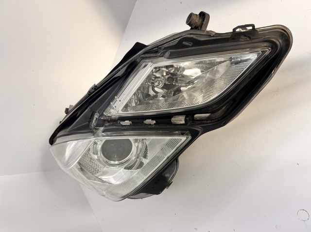 A2128200461 MERCEDES Правая фара купить в Одесса