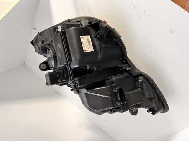 MERCEDES A2128200461 Правая фара в наличии Чернигов