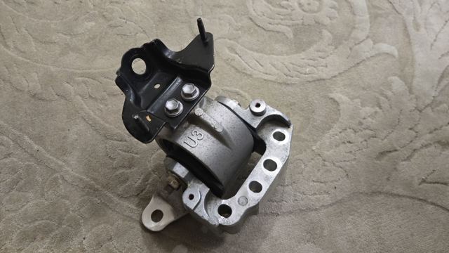 Левая опора двигателя 1230625020 TOYOTA