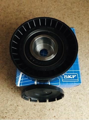 Ролик приводного ремня, паразитный VKM38004 SKF