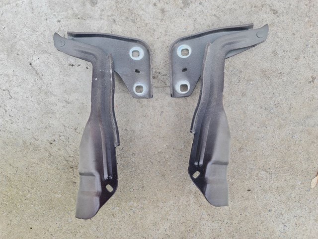 FT4Z16797A FORD Петля капота левая купить в Запорожье