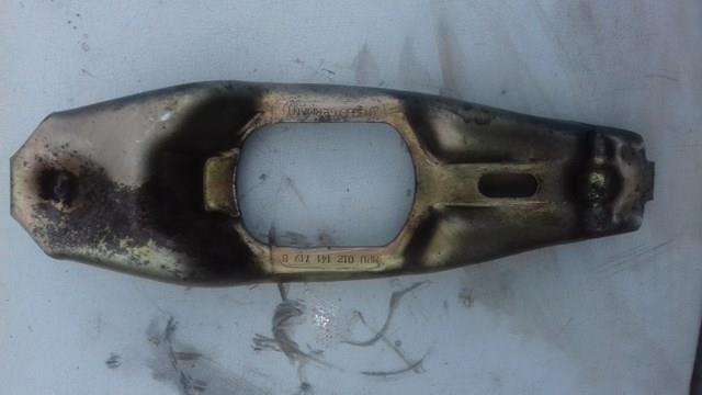 Вилка выключения сцепления 012141719B VAG