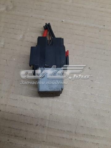 Реле стартера A0025422619 MERCEDES