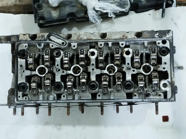 Головка двигателя 04L103063D VAG