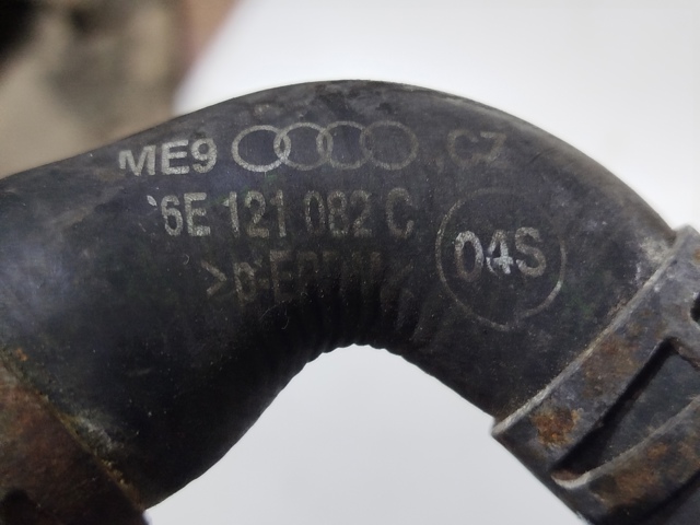 Патрубок термостата 06E121082C VAG