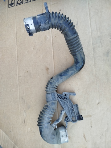 Шланг интеркуллера 14460HX40D NISSAN