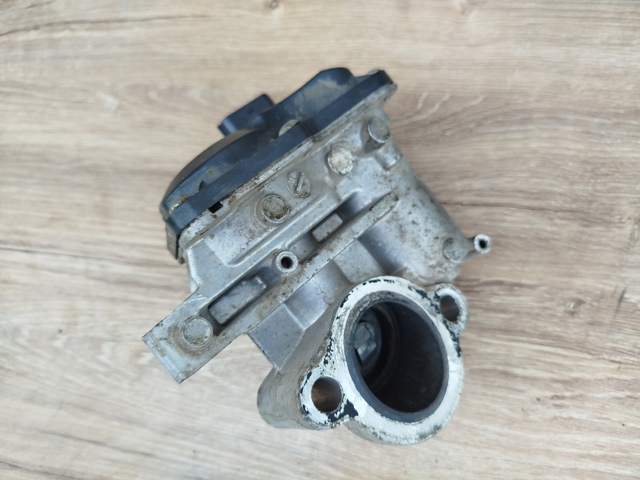 Клапан ЕГР 147100789R NISSAN
