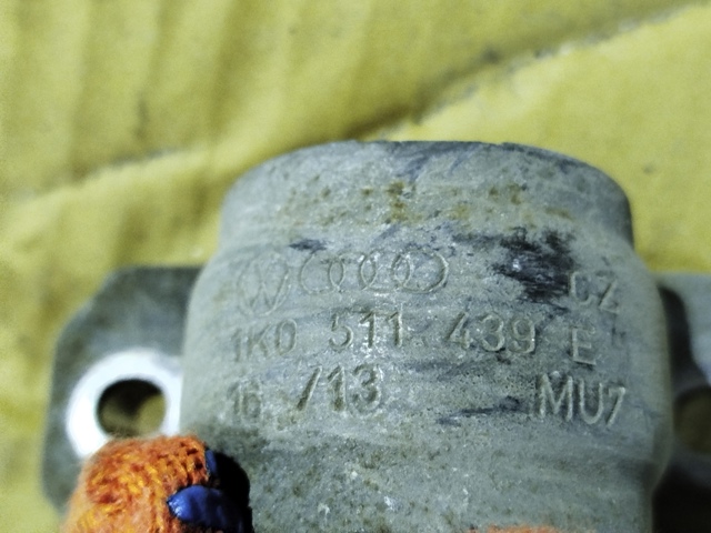 1K0511439E Хомут крепления втулки стабилизатора заднего купить Харьков