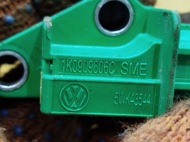 VAG 1K0909606C Датчик удара в наличии Днепр