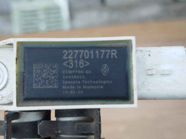 Датчик давления выхлопных газов 227701177R NISSAN