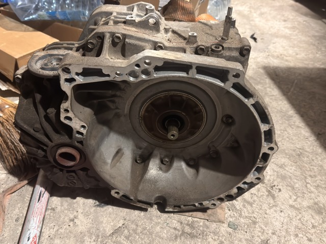 24007638575 BMW