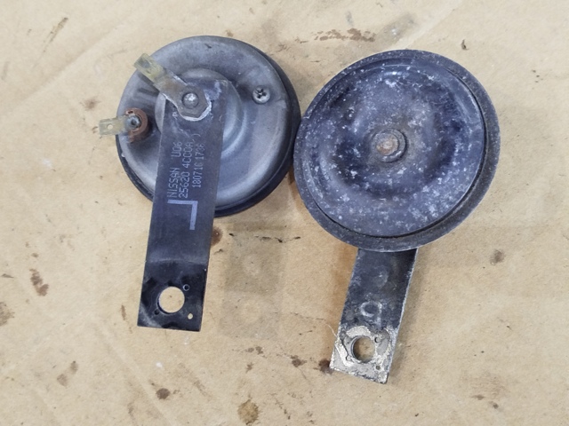 Клаксон 256104CC0A NISSAN
