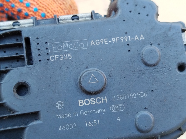 Дроссельная заслонка 280750556 BOSCH