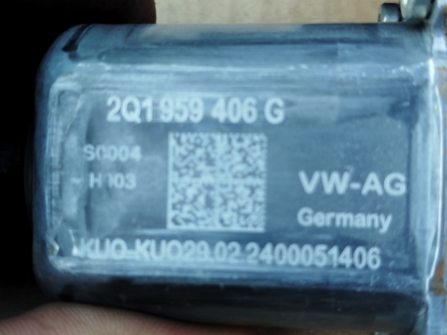 VAG 2Q1959406G Мотор стеклоподъемника двери передней правой в наличии Каменское