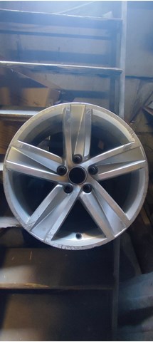 Диски на авто 3C8601025Q VAG