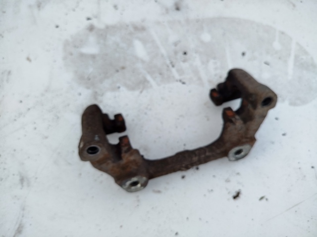 3M5Z2B511A FORD Скоба заднего суппорта купить в Ужгород