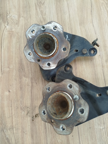 Ступицы задних колес 432024EA0A NISSAN