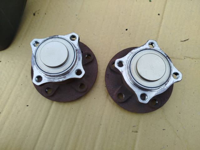 Ступица задняя 432025DA0A NISSAN