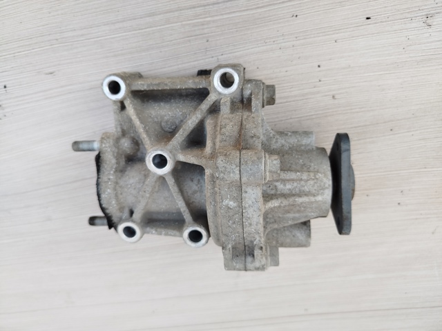 Водяной насос 5047389AB CHRYSLER