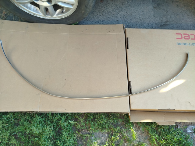 Облицовка капота 51132751359 BMW