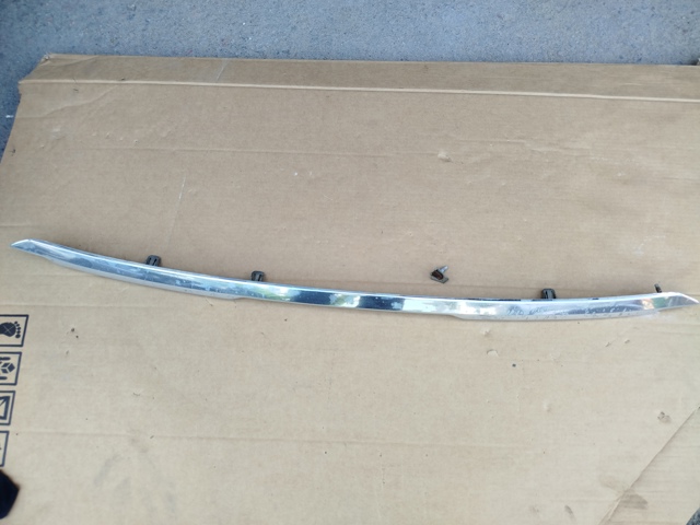 Обвес переднего бампера 620726FL0A NISSAN