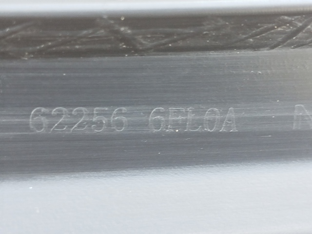 NISSAN 622566FL0A Заглушка (решетка) противотуманных фар бампера переднего правая в наличии Винница