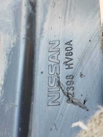 NISSAN 62398HV80A Решетка радиатора в наличии Тернополь