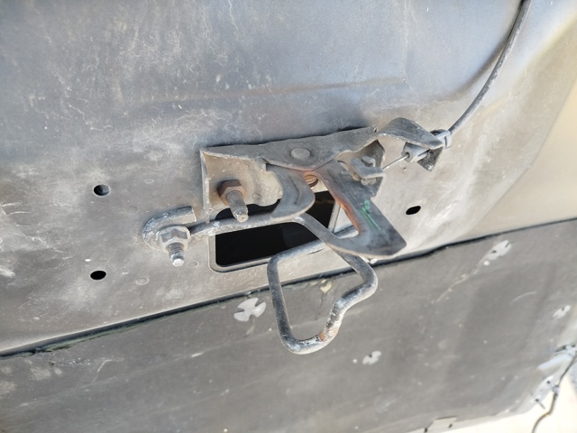 Стояк-крюк замка капота 68189158AA CHRYSLER