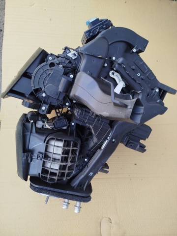 Корпус печки в сборе 68223048AC CHRYSLER
