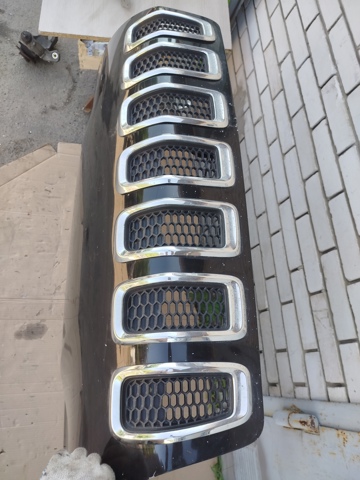 Решетка 68303626AA CHRYSLER