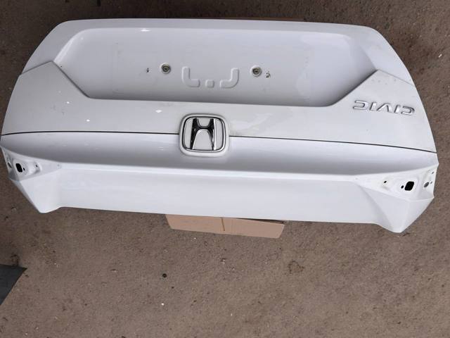 Крышка багажника 68500TBAA00ZZ HONDA