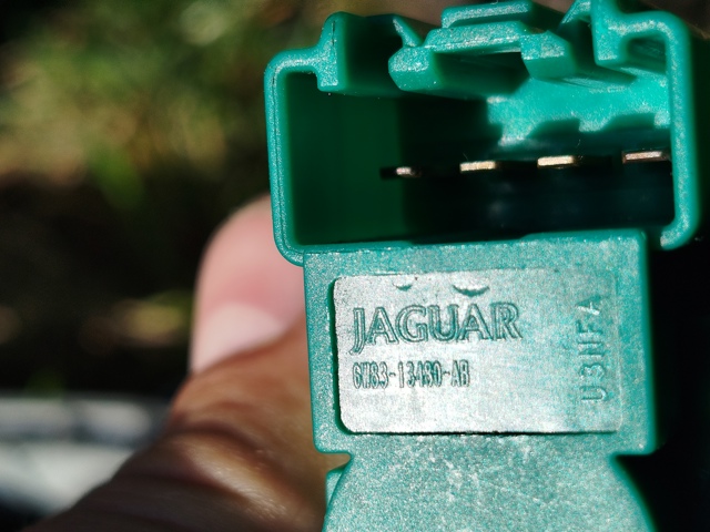 6W8313480AB JAGUAR Датчик стоп сигнала купить в Ужгород
