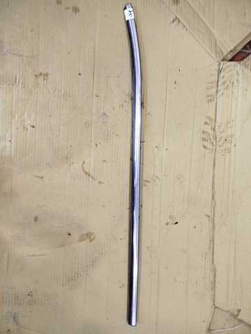 Молдинг опускного стекла двери задней, левой 828214CL0A NISSAN