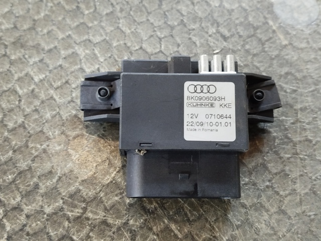 Блок управления топливного насоса 8K0906093H VAG