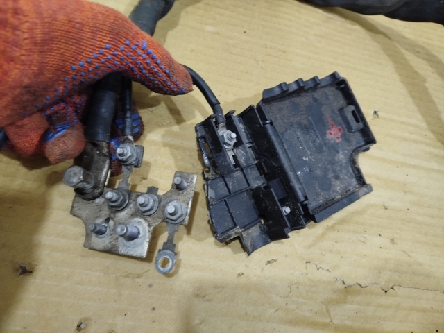 VAG 8K0971228BQ в наличии Черкассы