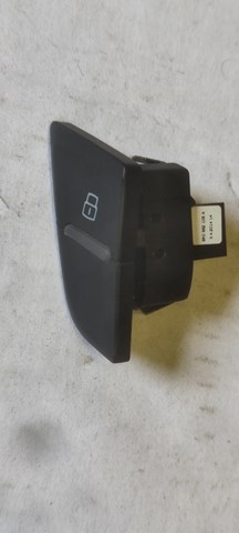 Кнопка блокировки замка двери 8R0962108A VAG