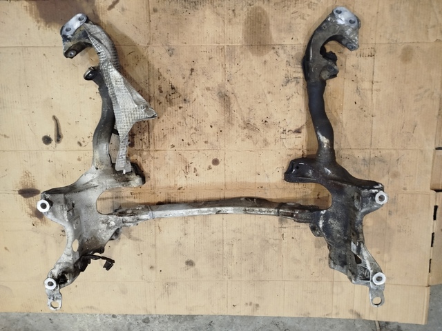 Подрамник передней подвески 8T0399315H VAG