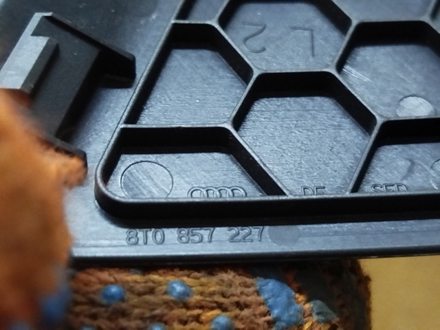 8T0857227 VAG купить в Харьков