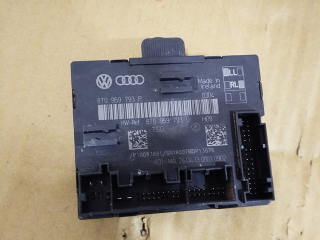 Блок комфорта передней двери 8T0959793P VAG