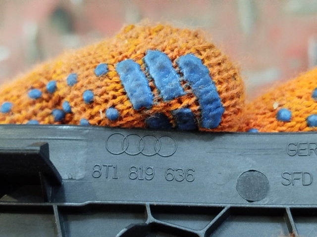 VAG 8T1819636 в наличии Житомир