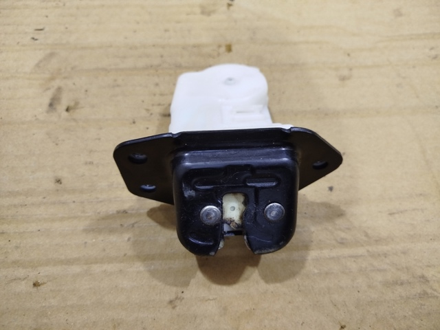 Замок двери багажника 905024CL0A NISSAN