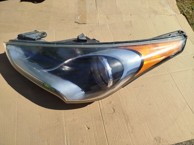 Фары 921012V030 HYUNDAI