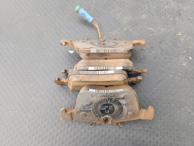 Колодки тормозные дисковые комплект A0004208200 MERCEDES