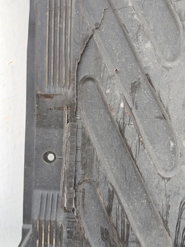 A2056841900 MERCEDES Защита днища левая купить в Украина