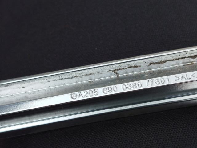 A2056900380 MERCEDES Молдинг двери задней левой верхний купить в Чернигов