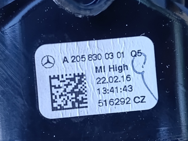 MERCEDES A2058300301 Решетка вентиляции салона на "торпедо" в наличии Харьков